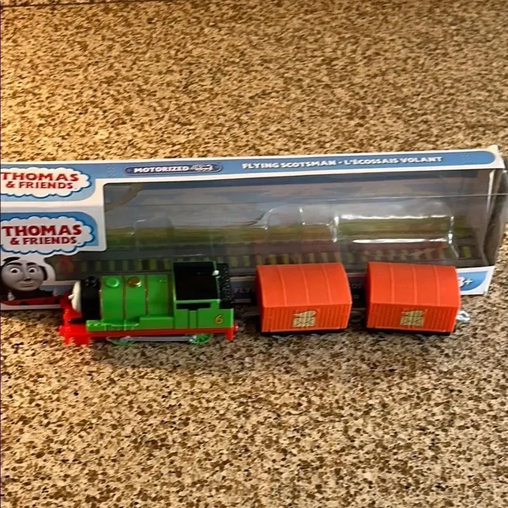 Thomas & Friends Percy and mail Cars in Motor Train Set of 3. Choo Choo!